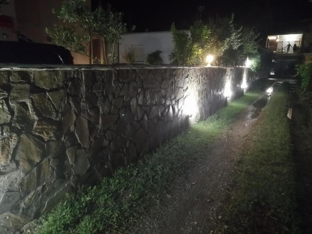 אפרטהוטל Néa Meságkala Ο Ακλόνητος מראה חיצוני תמונה